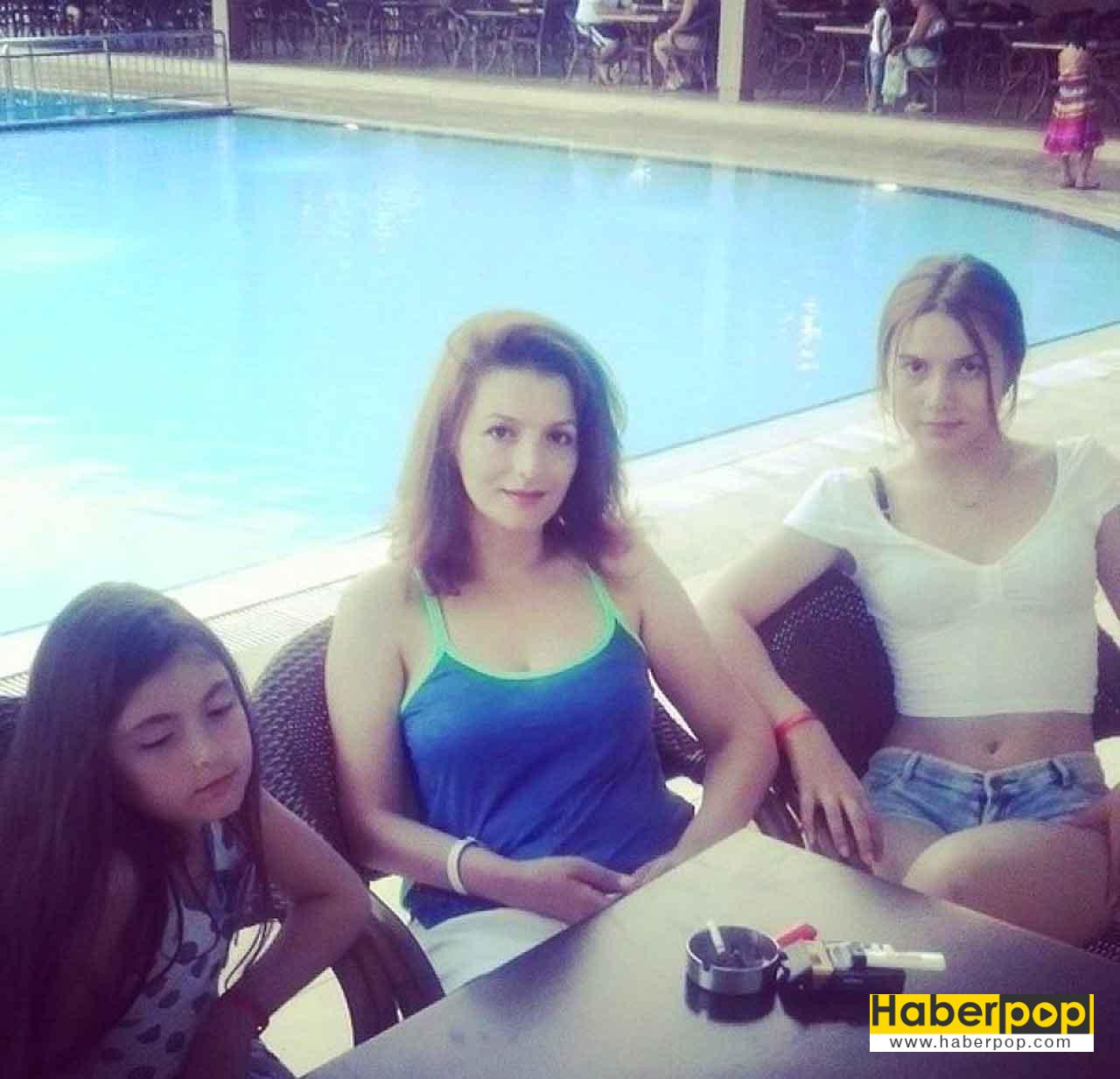Aleyna Tilki, Annesi Havva Tilki ve kardeşi Açelya Tilki fotoğrafı