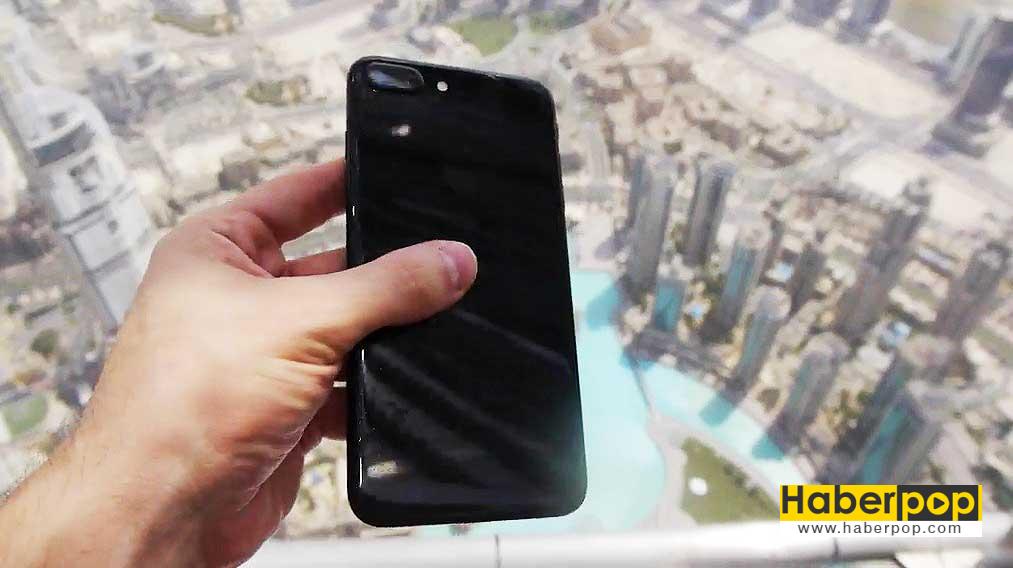 iphone-7-dunyanin-en-yuksek-binasindan-atilirsa-ne-olur-video-izle