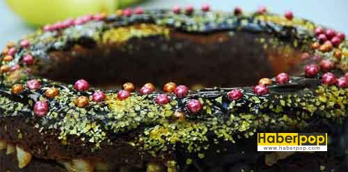 cikolatali-Armutlu-islak-Kek-Tarifi-cikolatali-islak-kek-kakaolu-kek-tarifleri-nefis-kolay-kalori-besin-degeri-videolu-fotografli